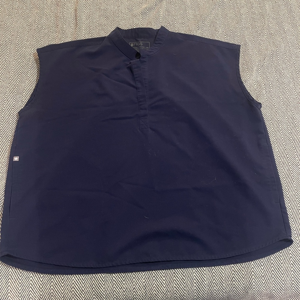 FIGS Rafaela Oversized Scrub top, size XXL, navy